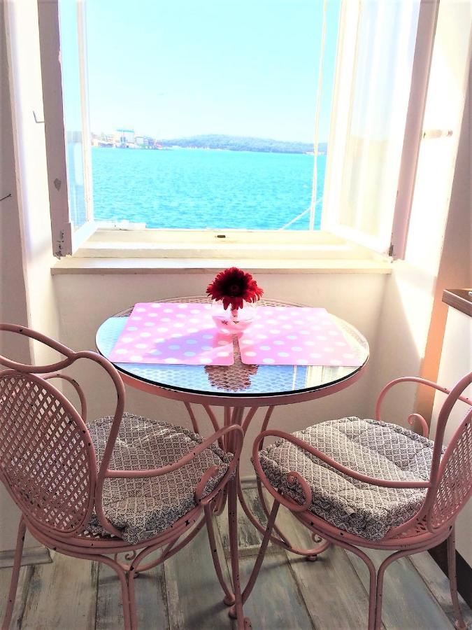 Main Square Apartments With Sea View Póla Kültér fotó