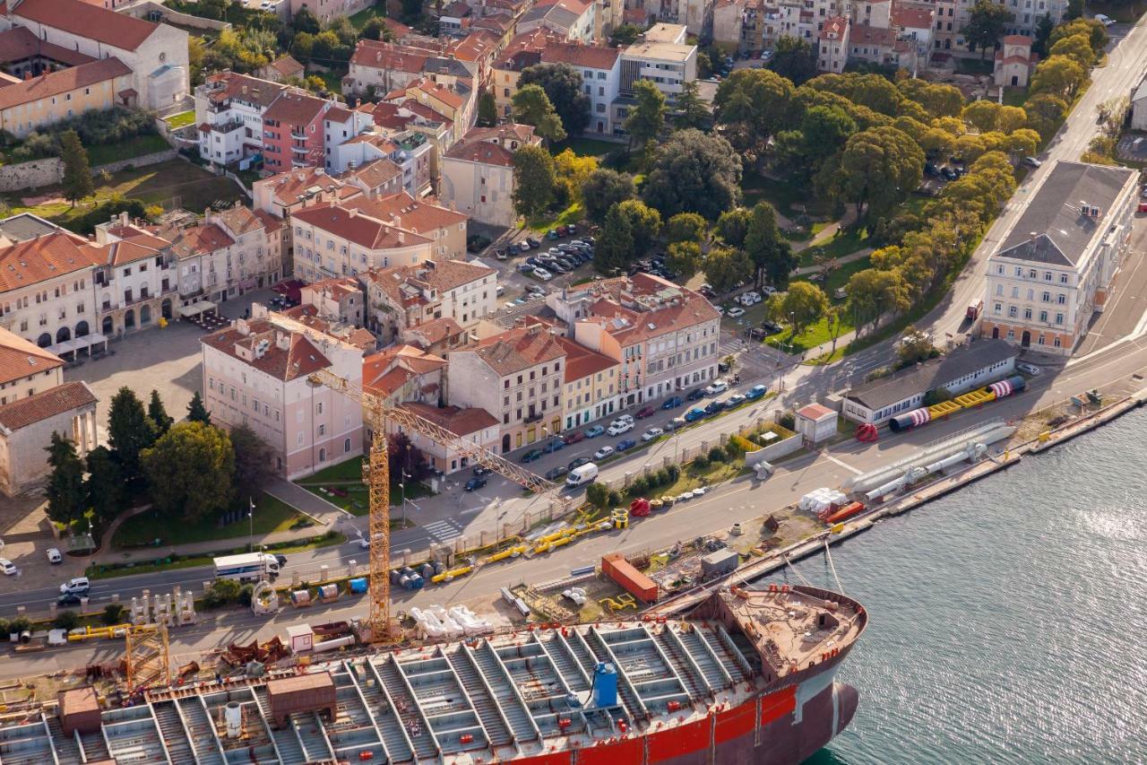 Main Square Apartments With Sea View Póla Kültér fotó